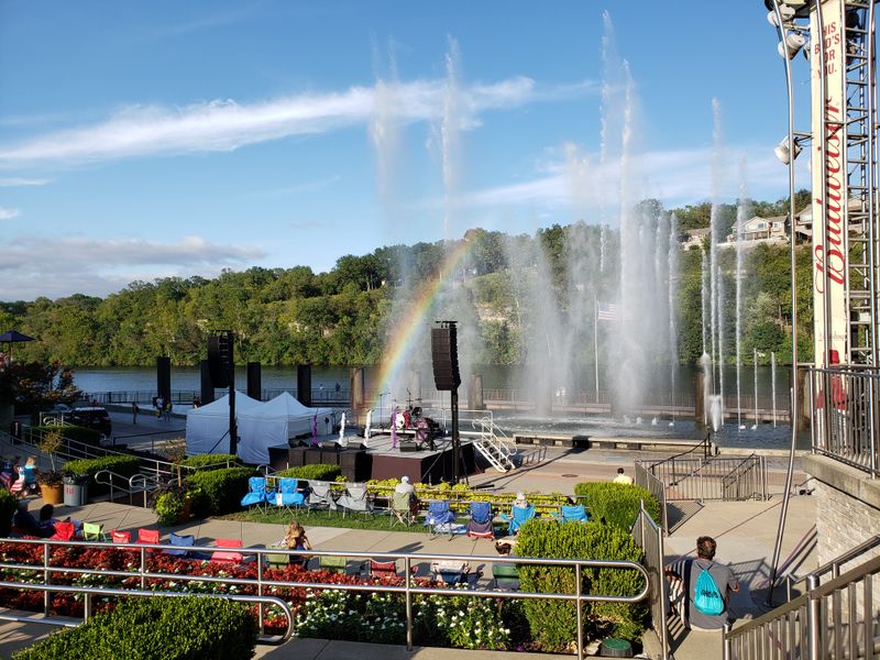 Branson Landing Water & Fire Show