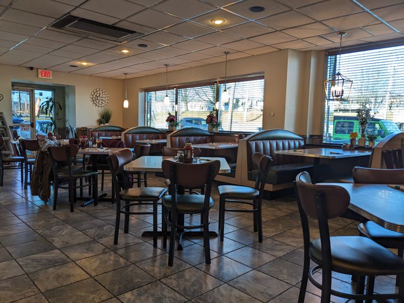 10 Pennsylvania Diners That Bring Sunday Dinner Magic Every Week - Decor Hint Exeter Family Restaurant