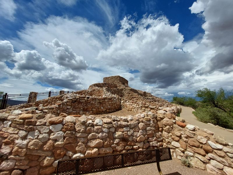 15 Arizona Tourist Traps Locals Won’t Touch (And The Desert Wonders You Can’t Miss) - Decor Hint Jerome Souvenir Rows VS. Clarkdale And Tuzigoot