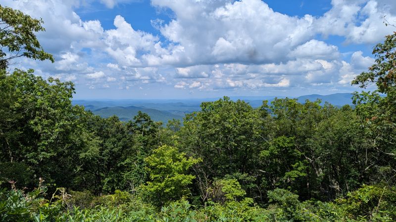 17 Georgia Overlooks Offering Stunning Views Locals Can't Get Enough Of - Decor Hint Springer Mountain