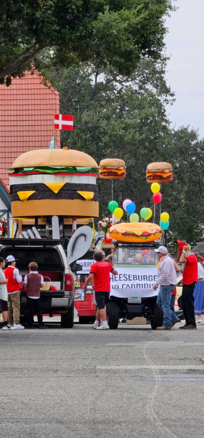 Julefest Parade Through Downtown