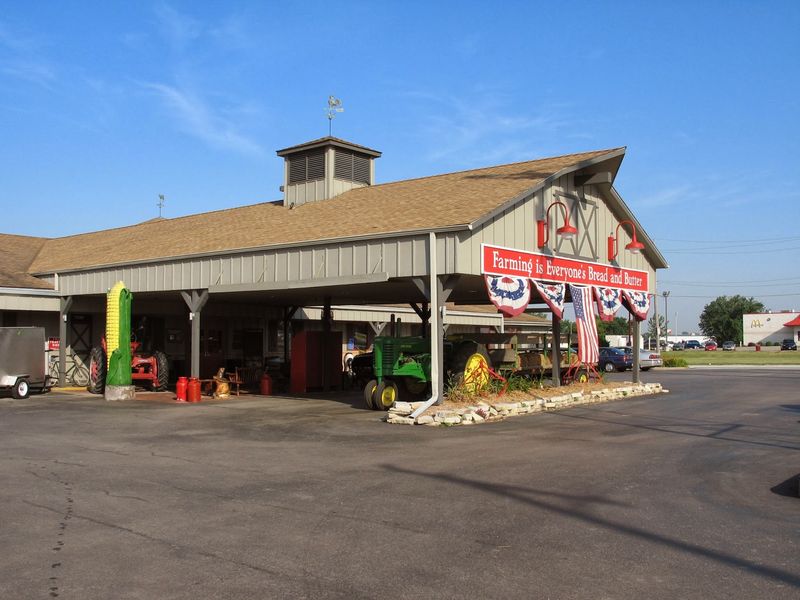 Machine Shed Restaurant – Davenport