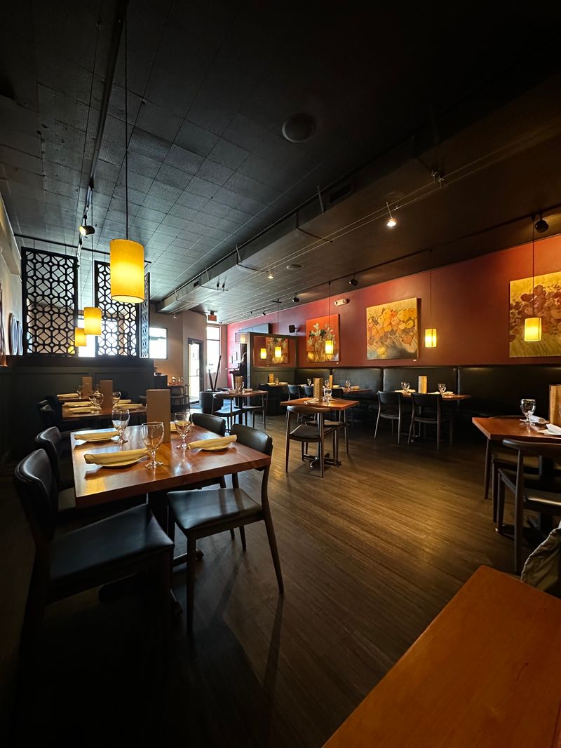 10 Alaska Restaurants Serving Up Memorable Salmon - Decor Hint Ginger