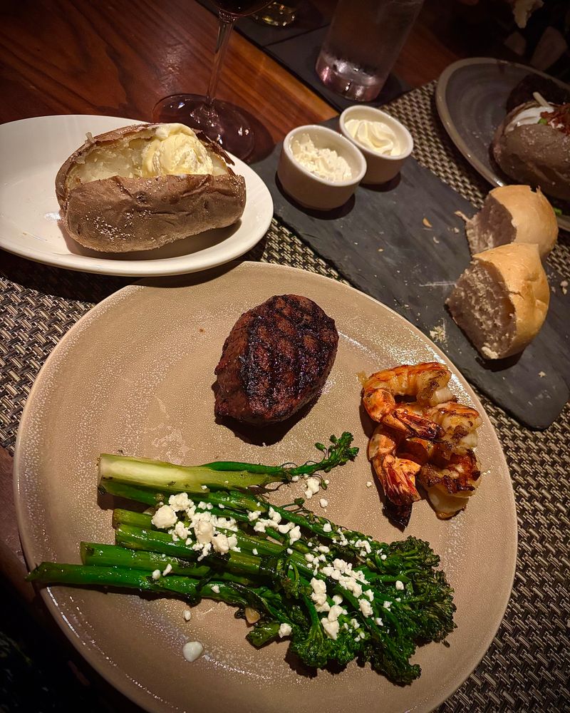 11 Missouri Steakhouses That Quietly Serve The State's Best Beef - Decor Hint J. Gilbert's Wood-Fired Steaks & Seafood