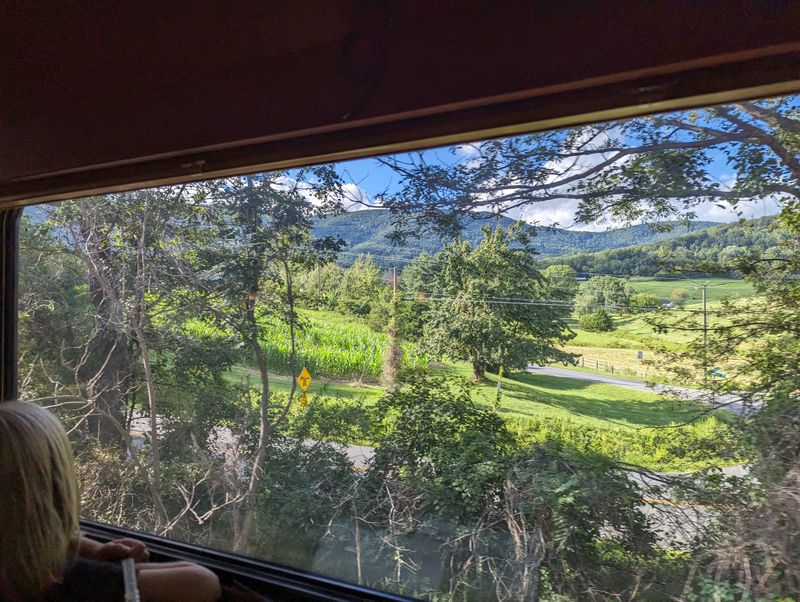 Join Santa For A Festive Ride On Virginia's Scenic Holiday Express - Decor Hint Perfect One-Hour Journey For Families