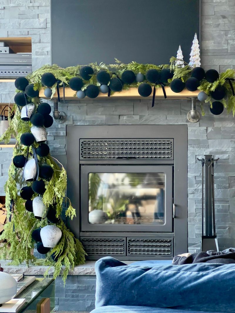 18 Oregon Coastal Winter Decorating Ideas That Bring Calm, Foggy Coastal Vibes Indoors - Decor Hint Create A Cozy Fireplace Setting
