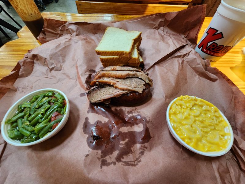 Barbecue Sandwiches To Try In Texas - Decor Hint Kreuz Market's Smoked Prime Rib Sandwich