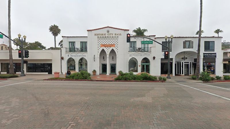 16 California Coastal Towns Locals Say Have Shifted Away From Their Easygoing Beach Roots - Decor Hint San Clemente