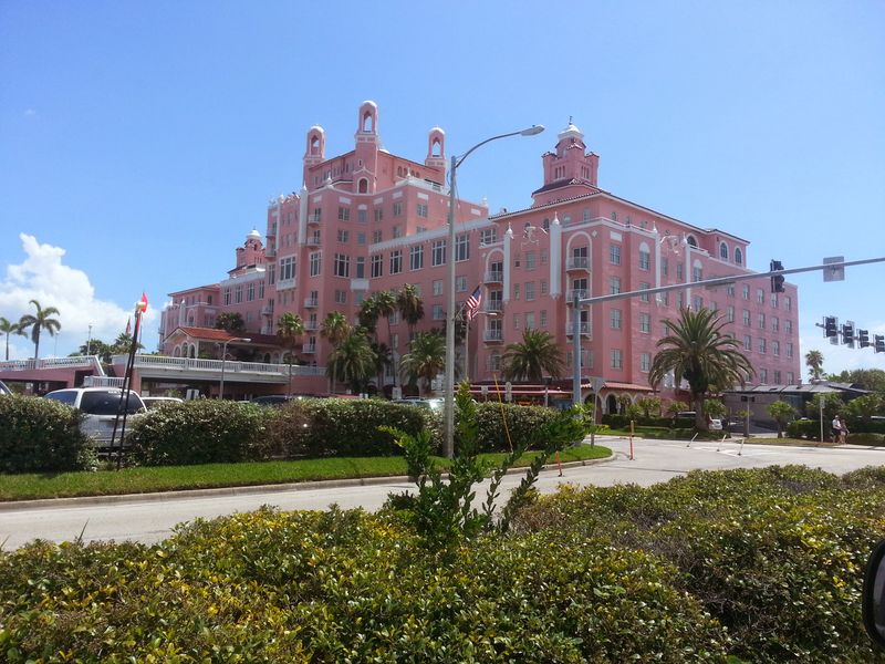 14 Florida Beach Towns You Can't Miss This Winter For Sunshine And Coastal Relaxation - Decor Hint St. Pete Beach