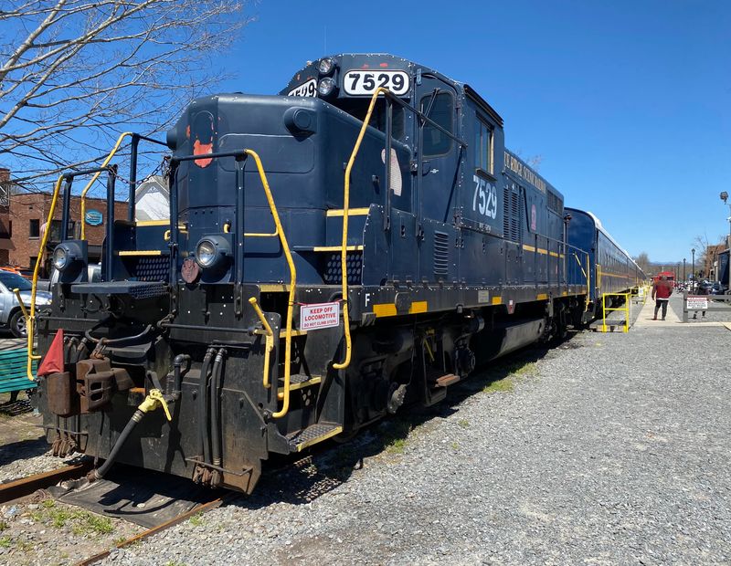 12 Virginia Train Journeys That Showcase Scenic Wonders - Decor Hint Blue Ridge Flyer To Ivy