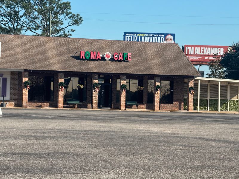 17 Michigan Spots Crafting Italian Subs So Big They're Practically Landmarks - Decor Hint Roma Cafe