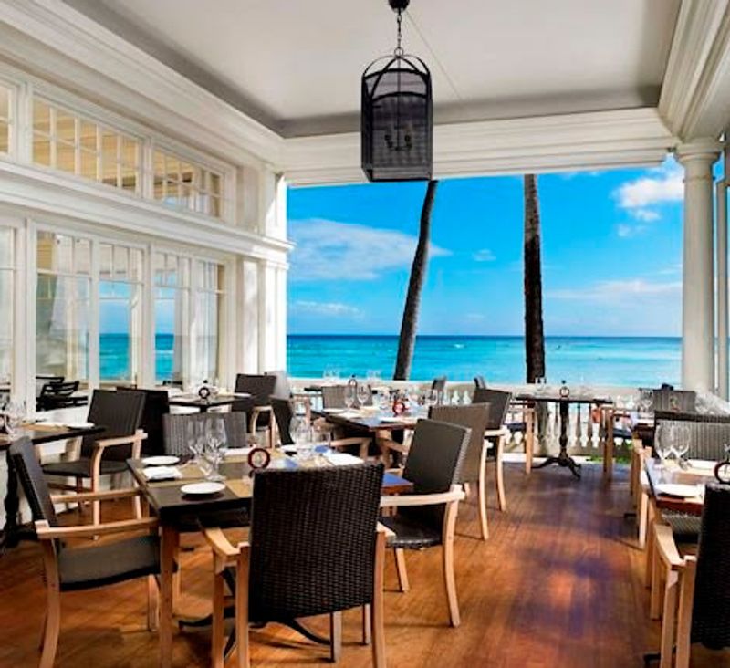 Welcoming The New Year Through 11 Festive New Year's Eve Dining Options In Hawaii - Decor Hint Beachhouse At The Moana