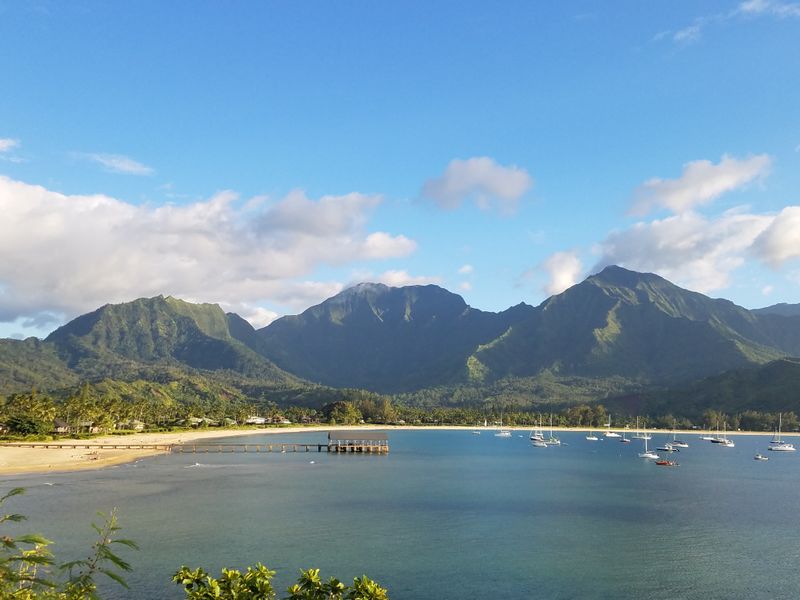20 Hawaiian Beach Towns To Visit This Winter For Ideal Weather And Scenic Views - Decor Hint Hanalei, Kauaʻi
