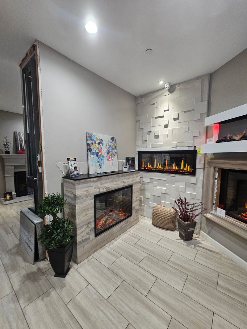 15 Southern Coastal Style Ideas Georgia Homeowners Love For Winter Warmth - Decor Hint Fireplace Surrounded By Whitewashed Brick