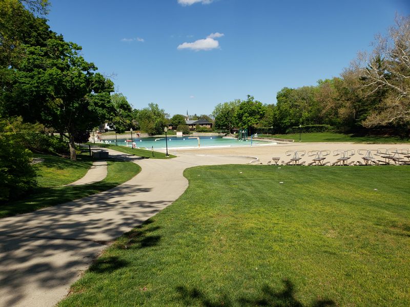 13 Naperville Winter Moments That Feel Straight Out Of A Holiday Movie - Decor Hint Snowfall at Naperville Central Beach