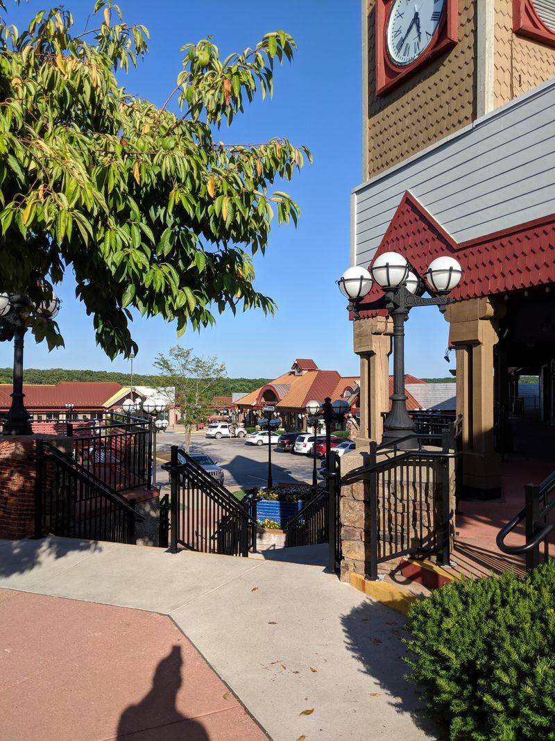 Osage Beach Outlet Center 