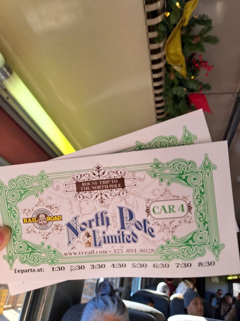 Ride The Rails To Christmas Cheer On Tennessee's North Pole Limited - Decor Hint Early Booking Proves Essential For Securing Your Preferred Date