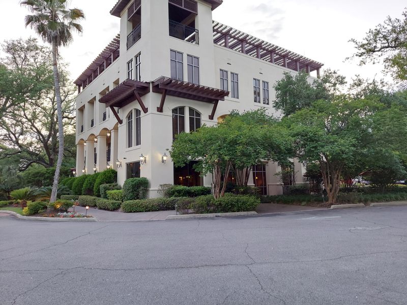 13 Mississippi Seafood Buffets Overflowing With Cajun Flavor Locals Love - Decor Hint Salute Italian Restaurant