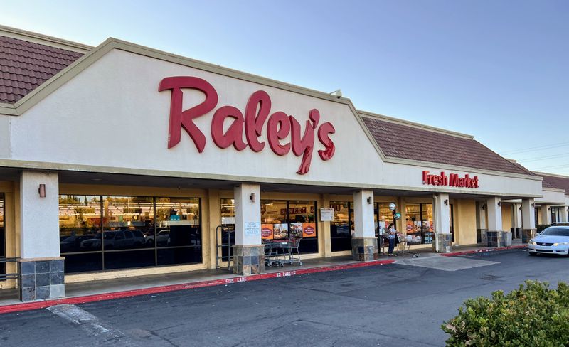 19 Nevada Grocery Stores Offering Quality Meat And Surprisingly Fresh Seafood Picks - Decor Hint Raley's Supermarkets