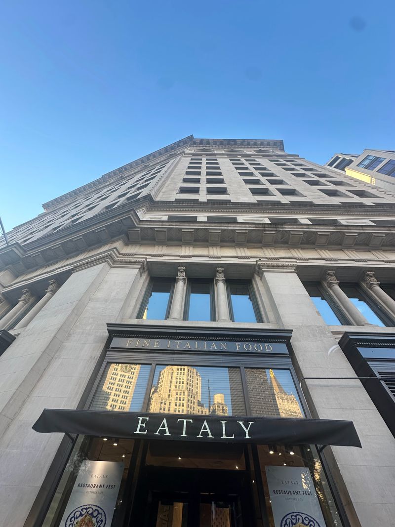 20 New York Stores And Markets Where Seafood Lovers And Meat Fans Unite - Decor Hint Eataly NYC Flatiron