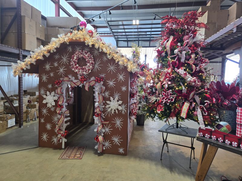 Round Top Christmas Market
