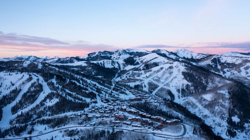16 Ski Towns In Colorado And Utah That Are At The Top Of Winter Bucket Lists - Decor Hint Deer Valley, Utah