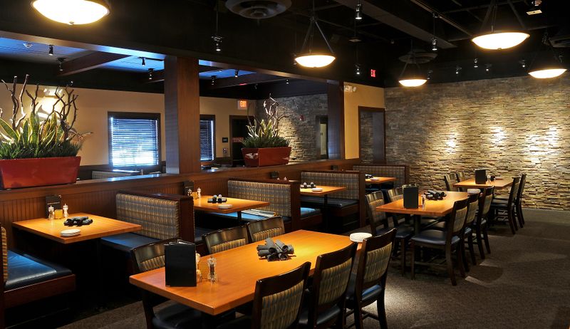 8 Pennsylvania Restaurants Serving The Crispiest Fried Fish Around - Decor Hint Coastal Grille