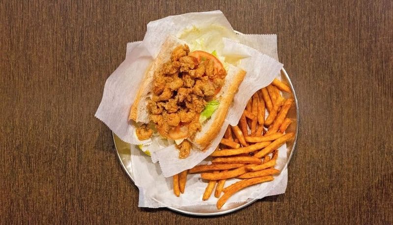 Alabama Seafood Joints Where The Lobster Roll Is The Main Event - Decor Hint Pier 88 Boiling Seafood & Bar