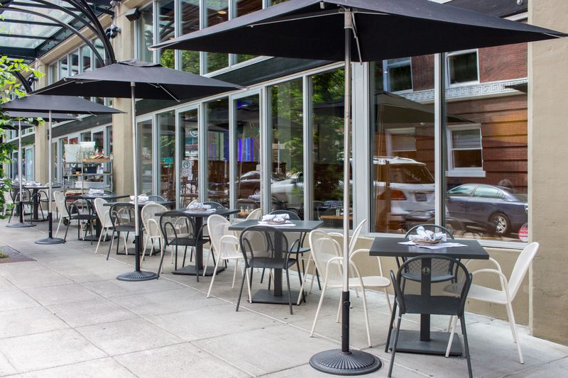 10 Oregon Lobster Roll Spots That Keep Things Simple And Coastal - Decor Hint Southpark Seafood