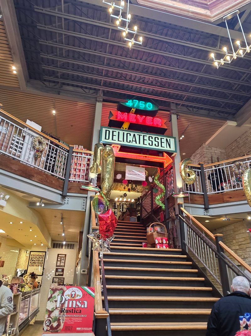 Gene’s Sausage Shop & Delicatessen