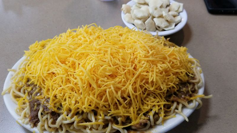 10 Classic Ohio Restaurants That Prove Great Food Doesn't Cost A Fortune - Decor Hint Skyline Chili