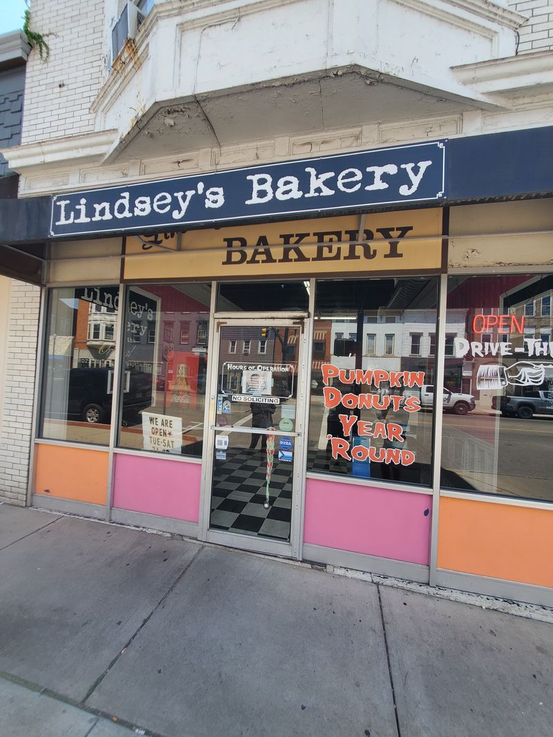 Lindsey's Bakery