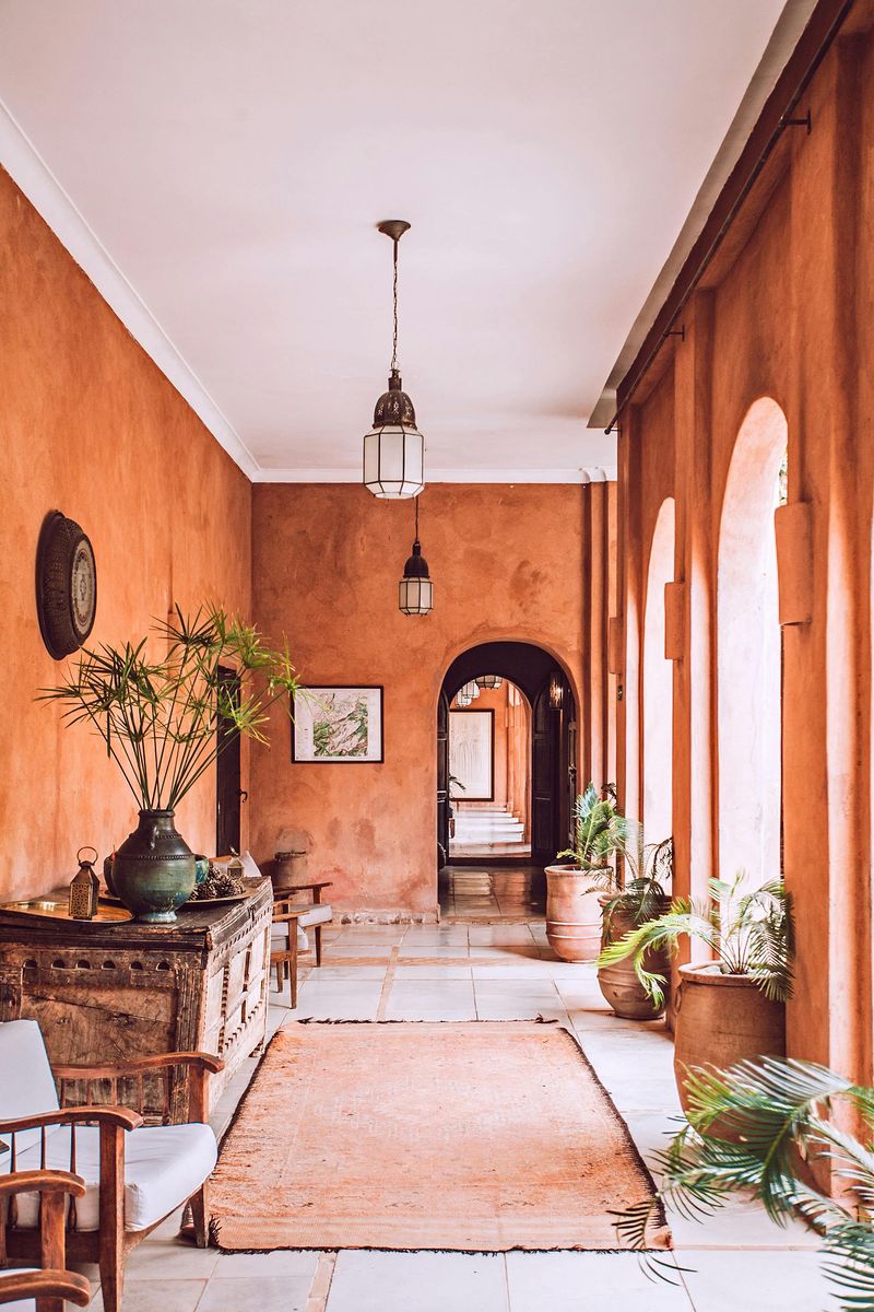 10 Timeless Decorating Styles That Never Left Texas Homes - Decor Hint Spanish Colonial Revival