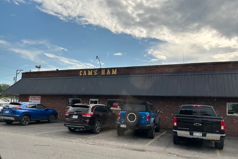 11 Places In West Virginia Serving The State's Best Tenderloin Sandwiches - Decor Hint Cam's Ham