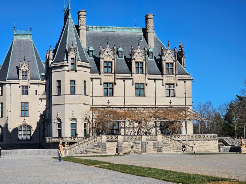 12 Epic Day Trips To Explore In North Carolina - Decor Hint Biltmore Estate