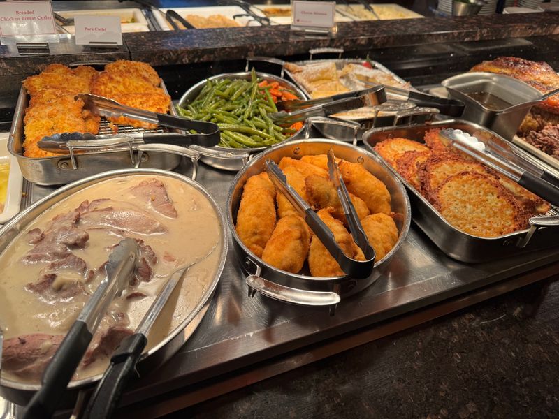 Red Apple Buffet-Restaurant