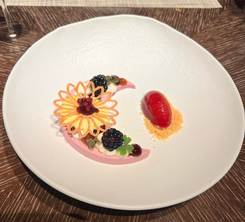 12 North Carolina Eateries Making Waves On The Foodie Scene - Decor Hint Herons