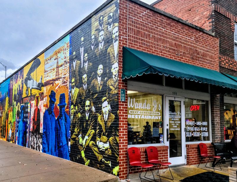 12 Oklahoma Soul Food Buffets Built on Generations Of Home-Cooked Flavor - Decor Hint Wanda J's Next Generation Restaurant