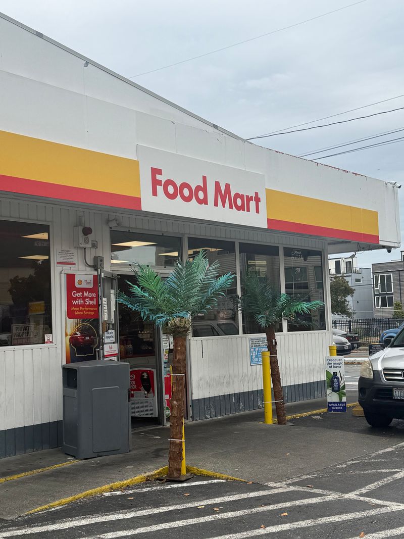 12 Washington Gas Station Foods Locals Swear Are Shockingly Good - Decor Hint Fresh Breakfast Burritos At Beacon Hill Shell Station & Deli