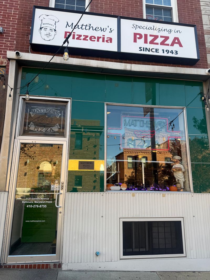 13 Maryland Pizzerias Serving Slices Made From Family Recipes That Stand The Test Of Time - Decor Hint Matthew's Pizzeria
