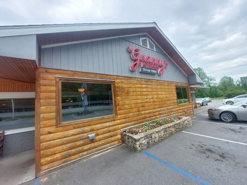 Granny's Kitchen - Cherokee