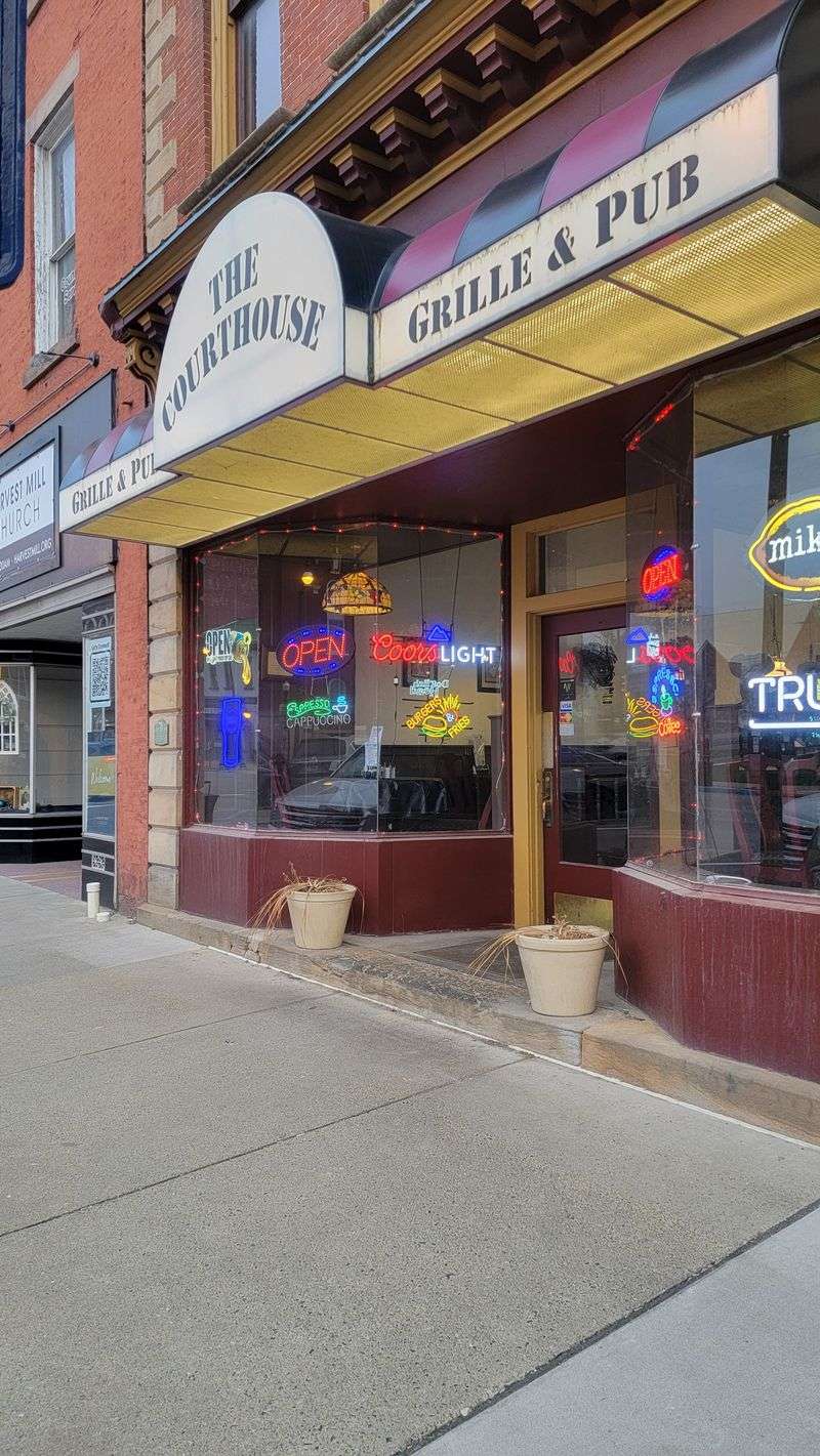Courthouse Grille & Pub