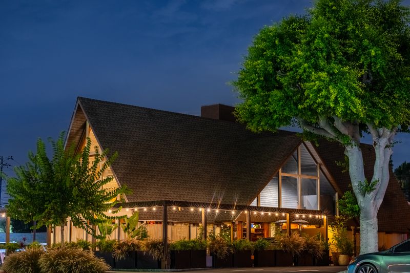 15 Best New Restaurants In Los Angeles, California You Need To Try Right Now - Decor Hint Broken Spanish Comedor