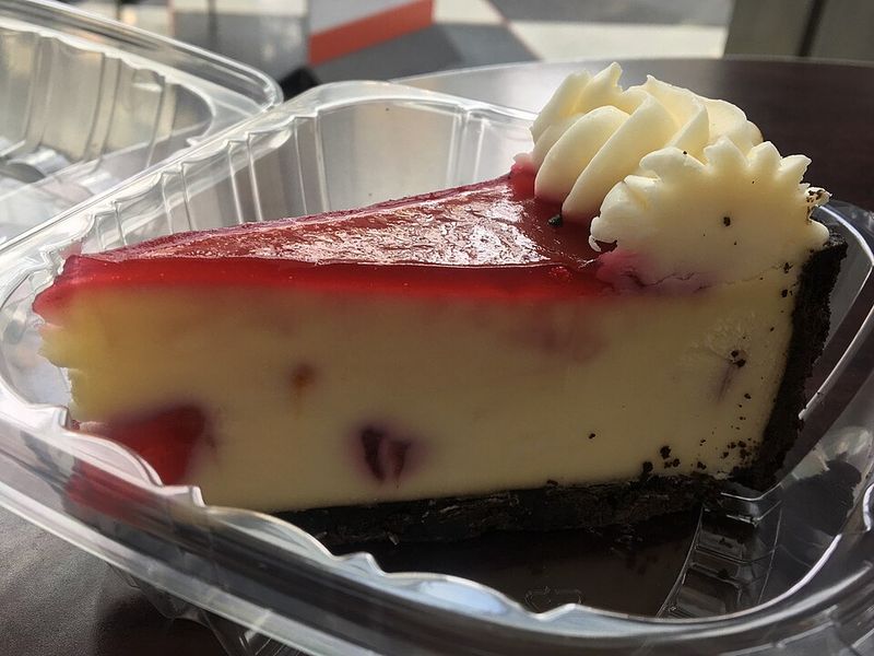 15 Illinois Desserts That Defined A Generation Of Sweet Tooths - Decor Hint Eli's Original Cheesecake