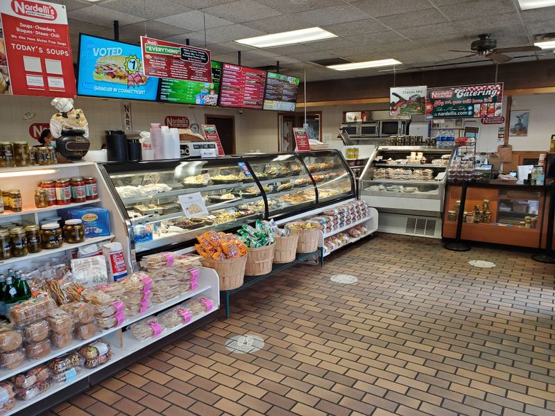 16 Connecticut Italian Sub Shops That Perfect The Classic Grinder - Decor Hint Nardelli's Grinder Shoppe