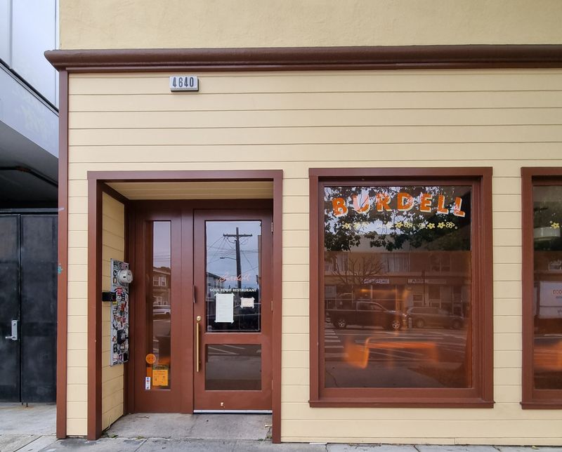 17 California Soul Food Restaurants Locals Wish They Could Keep Secret - Decor Hint Burdell