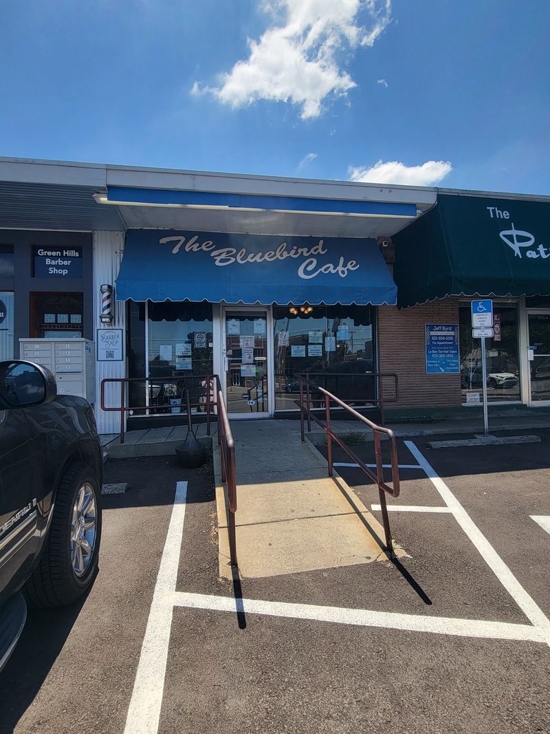 17 Georgia Diners With Southern Dishes That Linger Long After The Last Bite - Decor Hint The Bluebird Café