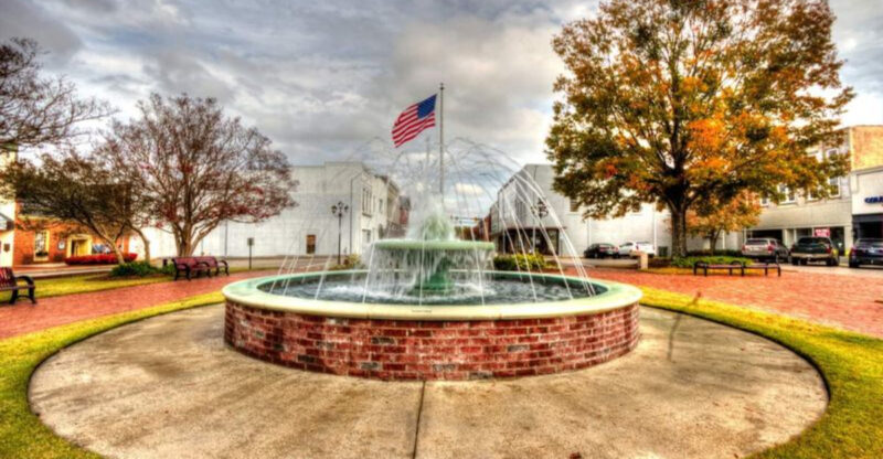 19 North Carolina Towns With Wallet-Friendly Homes In 2026