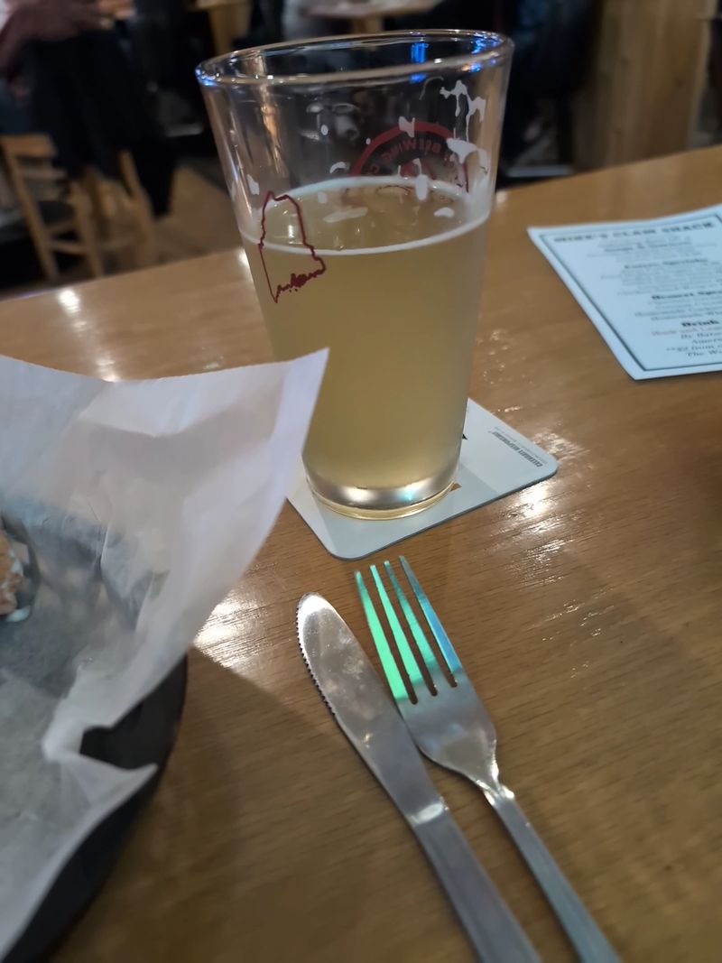 20 Local-Loved New England Seafood Shacks From Massachusetts And Beyond - Decor Hint Mike's Clam Shack