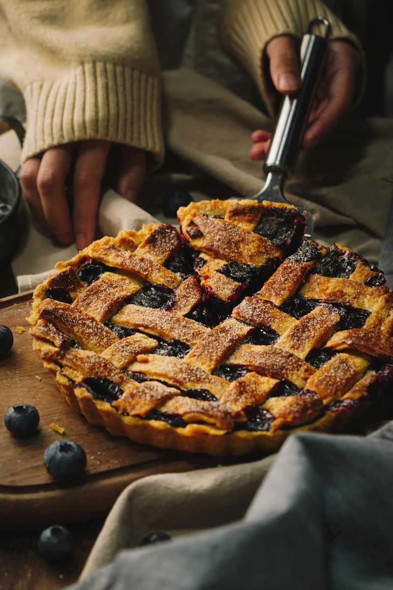 7 Iconic Oregon Foods That Define The State’s Flavor Identity - Decor Hint Marionberry Pie